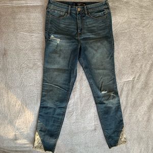 Hollister High Rise Crop Distressed Jeans w/ Lace